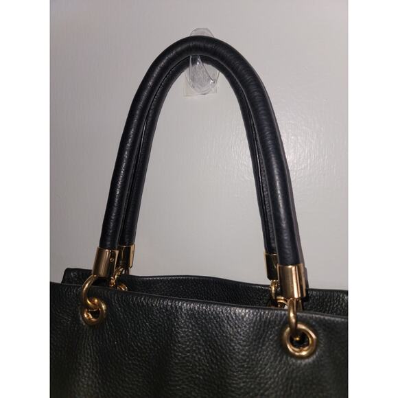 Marc Jacobs "Too Hot To Handle" Bentley Tote - Picture 3 of 6